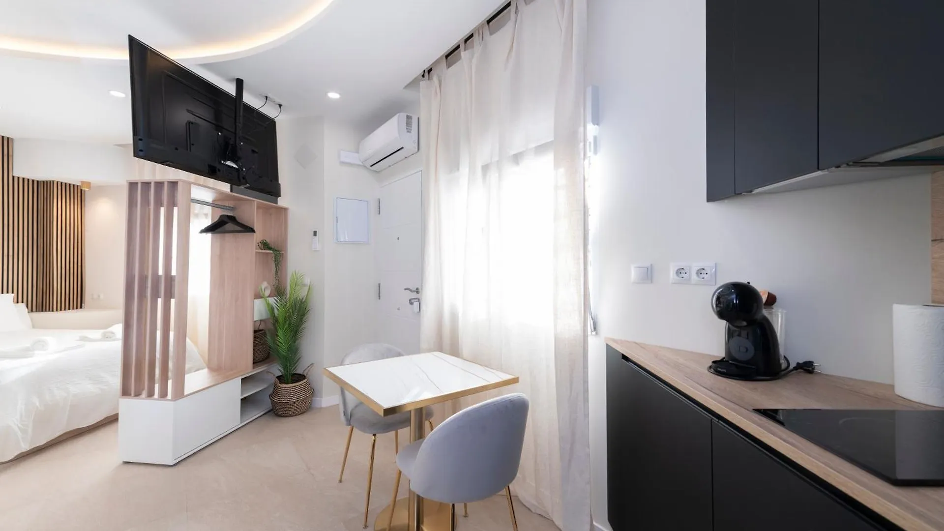 Malaga Boutique V.V Luxury Jacuzzy Appartement
